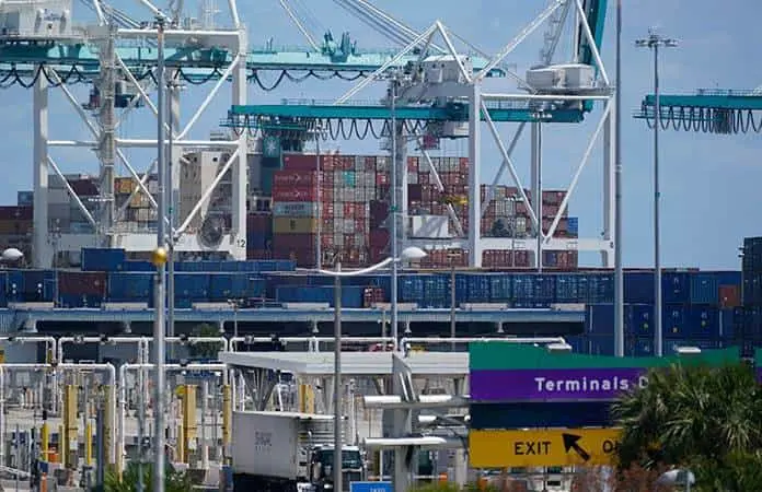 Comercio exterior de México se frena en julio