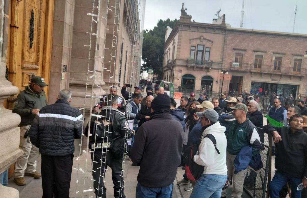 La falta de pagos generó manifestaciones desde la semana pasada / Foto: Pulso