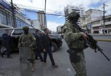 329 detenidos y cinco abatidos por fuerza pública en Ecuador