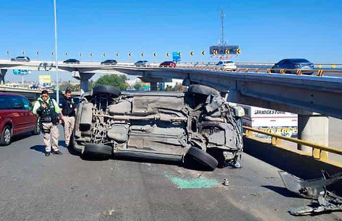 Dos Heridos En Volcadura