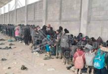 Operativo conjunto rescata a migrantes hacinados en bodega