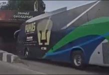 Autobús de pumas se atora en el Río Santiago
