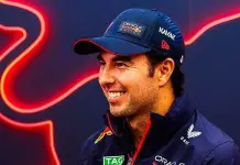 Checo Pérez se olvida del América y acude al partido de Chivas Checo Pérez se olvida del América y acude al partido de Chivas