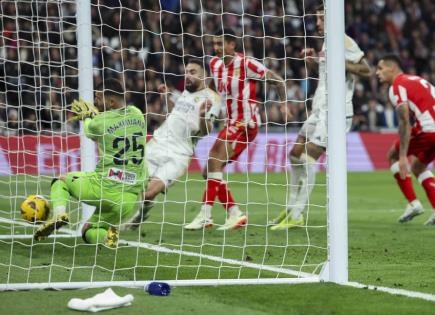 El Madrid remonta en la prórroga y gana al colista de la Liga