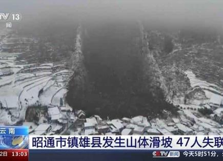 Suman ya 31 muertos tras un deslave en China