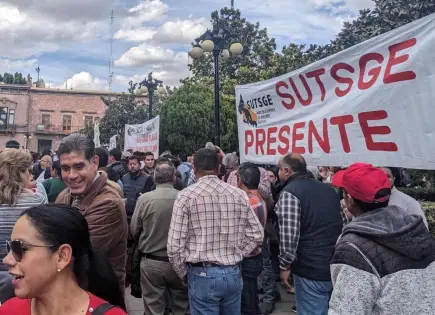 Lanzan convocatoria para renovación en el SUTSGE
