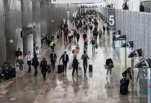 Falla informática de Microsoft afecta operaciones en el AICM