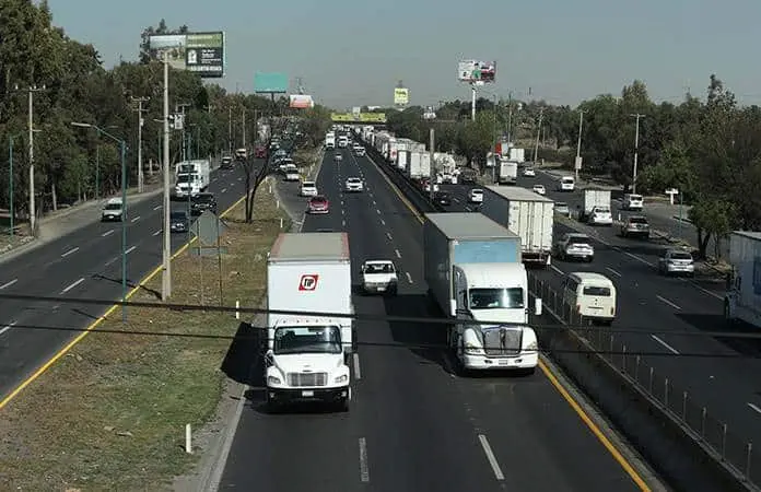 SICT trabaja en desarrollo de 135 caminos artesanales en México