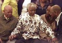 Suspenden subasta de posesiones de Nelson Mandela en Sudáfrica