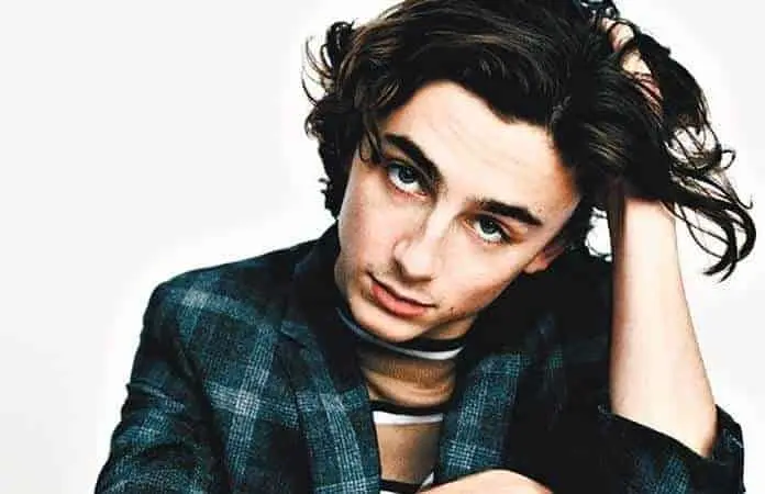 Timothée Chalamet elogia a Adam Sandler en evento en Hollywood