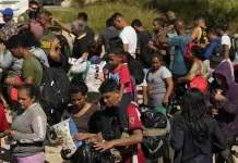 Descenso en el número de cruces de migrantes en la frontera sur de EEUU Descenso en el número de cruces de migrantes en la frontera sur de EEUU