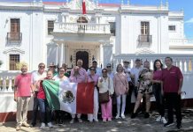 Protesta en diversas embajadas por la democracia y elecciones de México