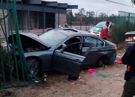 Chocan automóvil y lo reportan como robado