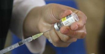 Anuncian campaña de vacunación vs.influenza y Covid