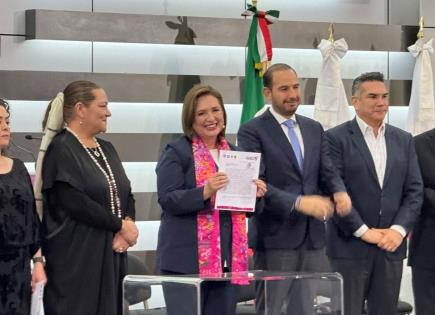 Xóchitl Gálvez registra candidatura ante el INE y lanza críticas a AMLO