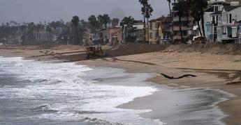 Enfrenta California riesgo de inundación por lluvias