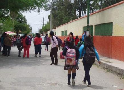 Padres de familia dan seguridad en las escuelas