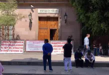 Jubilados de Telesecundarias exigen pagos a Finanzas