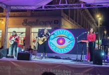 Vivir Quintana celebra la vida de las mujeres en emotivo concierto