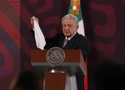 Tras irrupción de normalistas, AMLO señala que serán recibidos