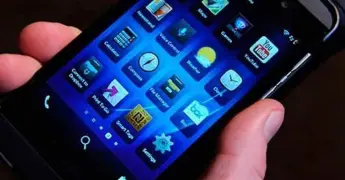 Las apps que deberías borrar de tu celular, según ChatGPT