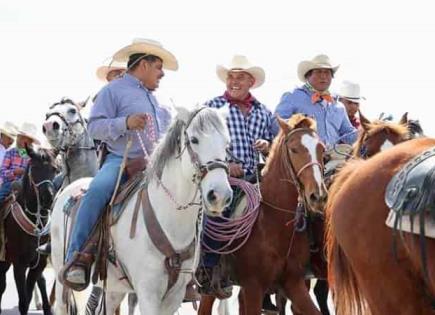 Realizan cabalgata de la insurgencia