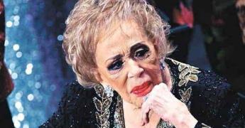 Silvia Pinal está hospitalizada otra vez