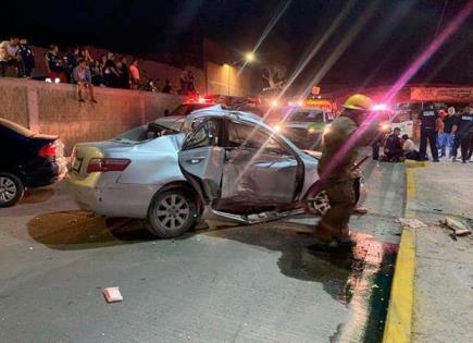 Tres heridos, deja accidente en el Blvr. río Santiago