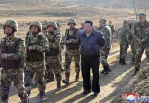 Kim Jong-un supervisa juegos de guerra