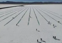 Comunidades nativas chilenas y argentinas se preocupan por el impacto de la explotaci&oacute;n de litio