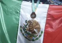 La historia de Ra&uacute;l Manr&iacute;quez, medallista en halterofilia