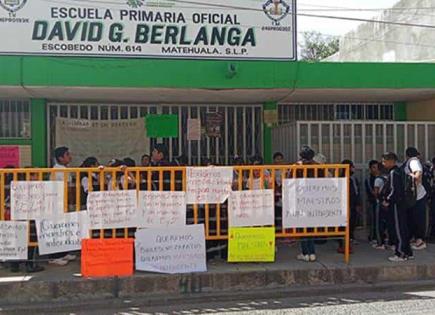 Continúa bloqueo en Esc. David G. Berlanga