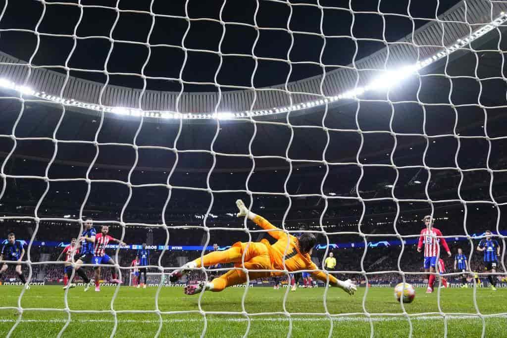 El Atlético de Madrid soportó la prórroga y se impuso en los penaltis / Foto: AP