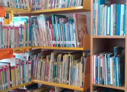 Afluencia de estudiantes en Biblioteca Municipal