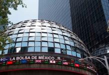 La Bolsa Mexicana pierde 0.18% este lunes