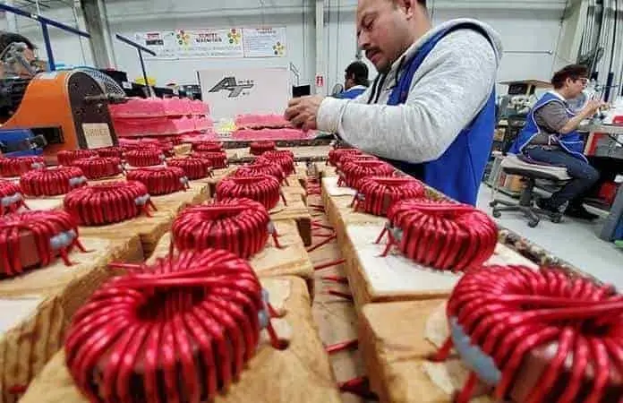 Manufactura inicia segundo semestre con retrocesos