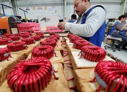 Manufactura inicia segundo semestre con retrocesos Manufactura inicia segundo semestre con retrocesos