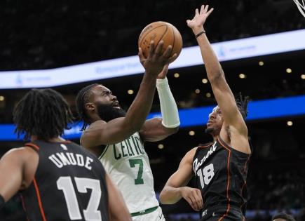 Boston Celtics lideran la NBA con victoria sobre Detroit Pistons