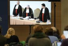 Críticas Legales al Proceso en la Santa Sede