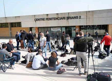 Padre de Neymar no pagará fianza de Dani Alves