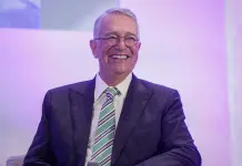 Salinas Pliego critica a Tesla con su nueva fábrica de Italika