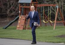Joe Biden promulga histórico paquete de ley de gastos