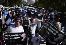 Protesta en Argentina contra la ley de aborto