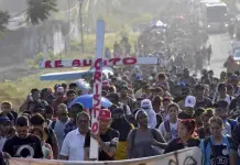 Miles de migrantes inician caravana desde frontera sur de México
