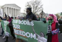 Debate en la Corte Suprema de EEUU sobre acceso a la mifepristona en casos de aborto