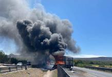 Se incendian tráileres tras accidente en tramo SLP-Querétaro