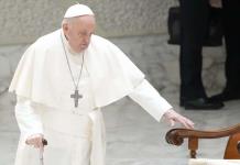 El papa Francisco luce mejor de salud en su audiencia semanal