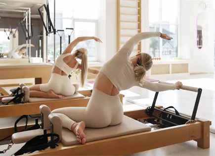 Pilates en casa: 5 ejercicios para mejorar la postura