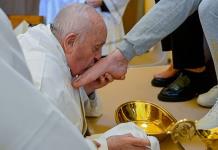 El Papa renuncia a viacrucis del Coliseo para cuidar su salud