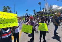 Tras polémica, marchan a favor de música de banda en Mazatlán